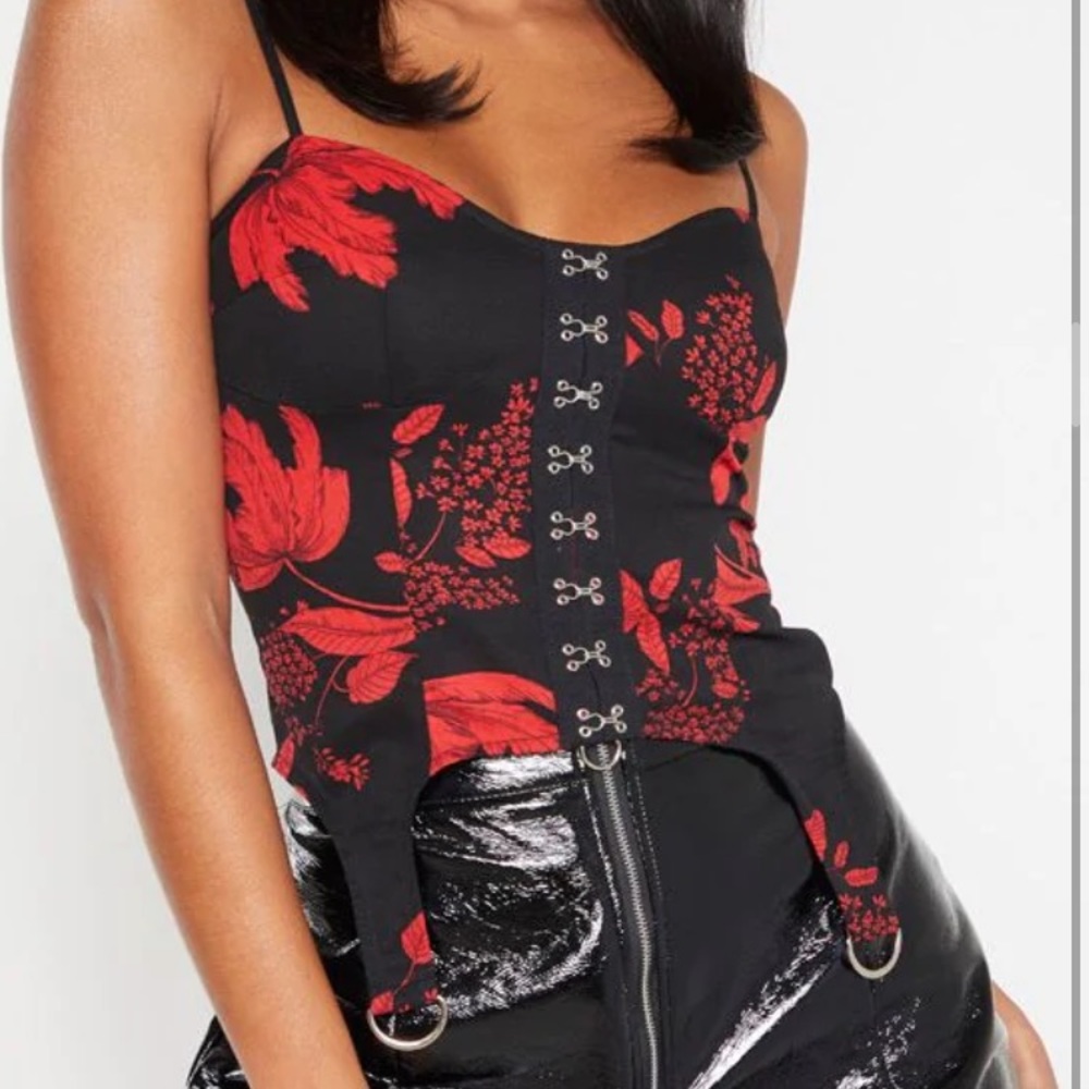 Pretty little thing top